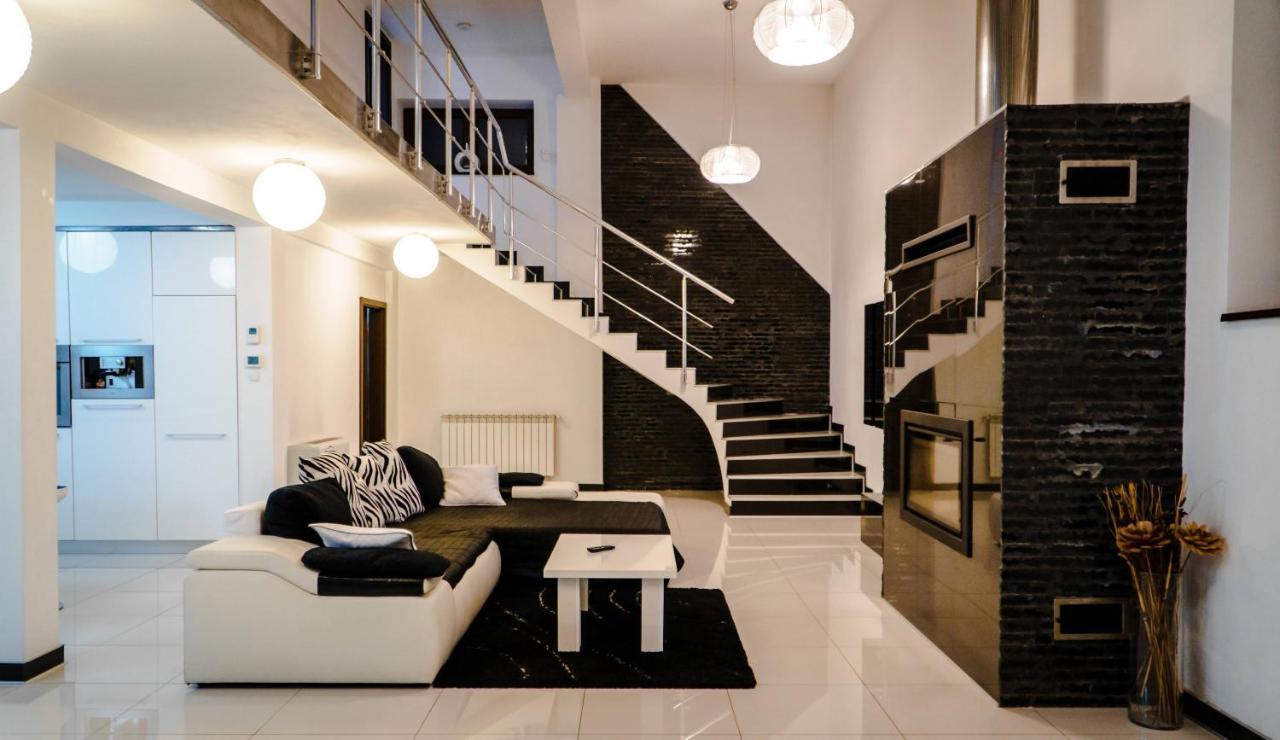 Vila Carolina Apulum Villa Alba Iulia Buitenkant foto